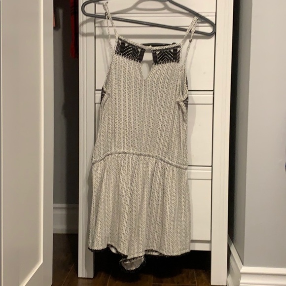 Romper - Picture 2 of 2